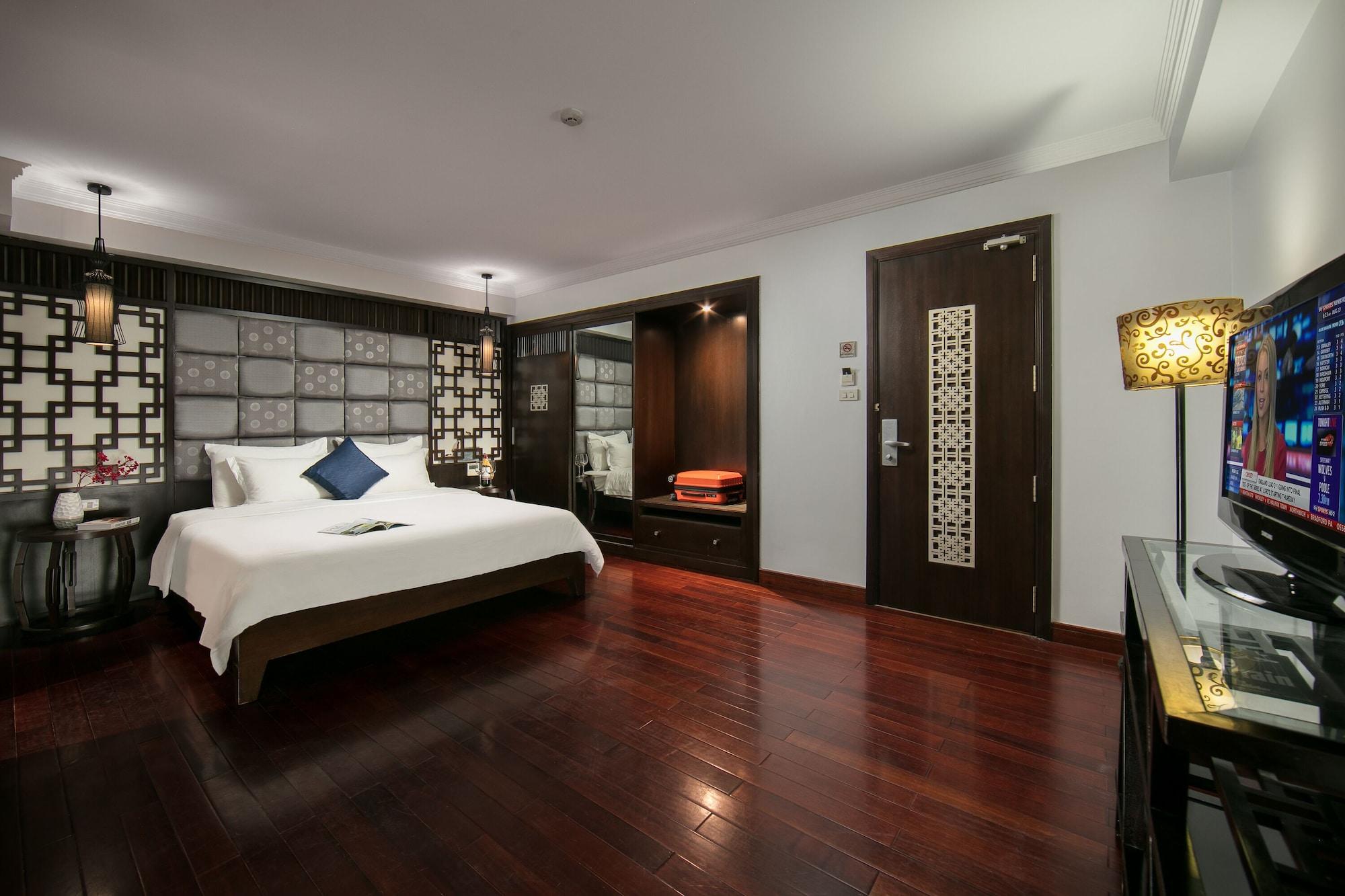 Church Boutique Hotel Hang Trong Hanoi Exterior photo