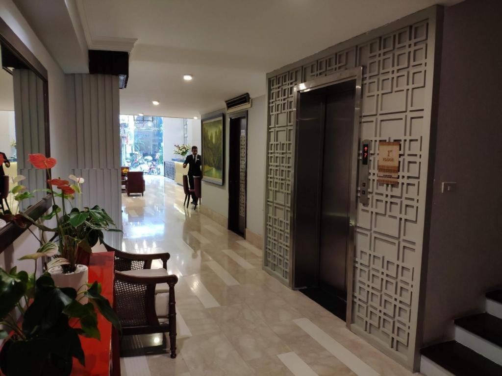 Church Boutique Hotel Hang Trong Hanoi Exterior photo