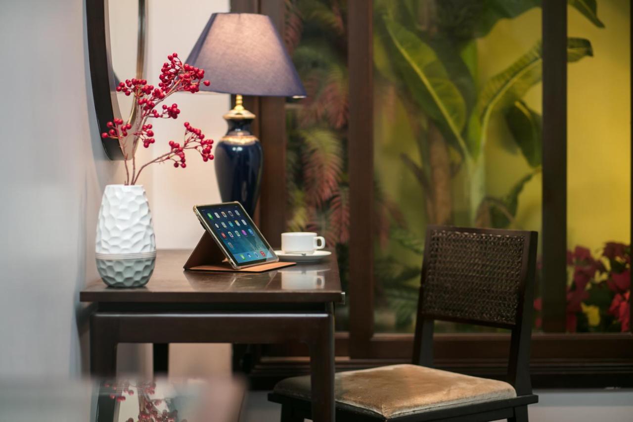 Church Boutique Hotel Hang Trong Hanoi Exterior photo