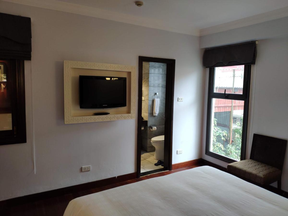 Church Boutique Hotel Hang Trong Hanoi Exterior photo